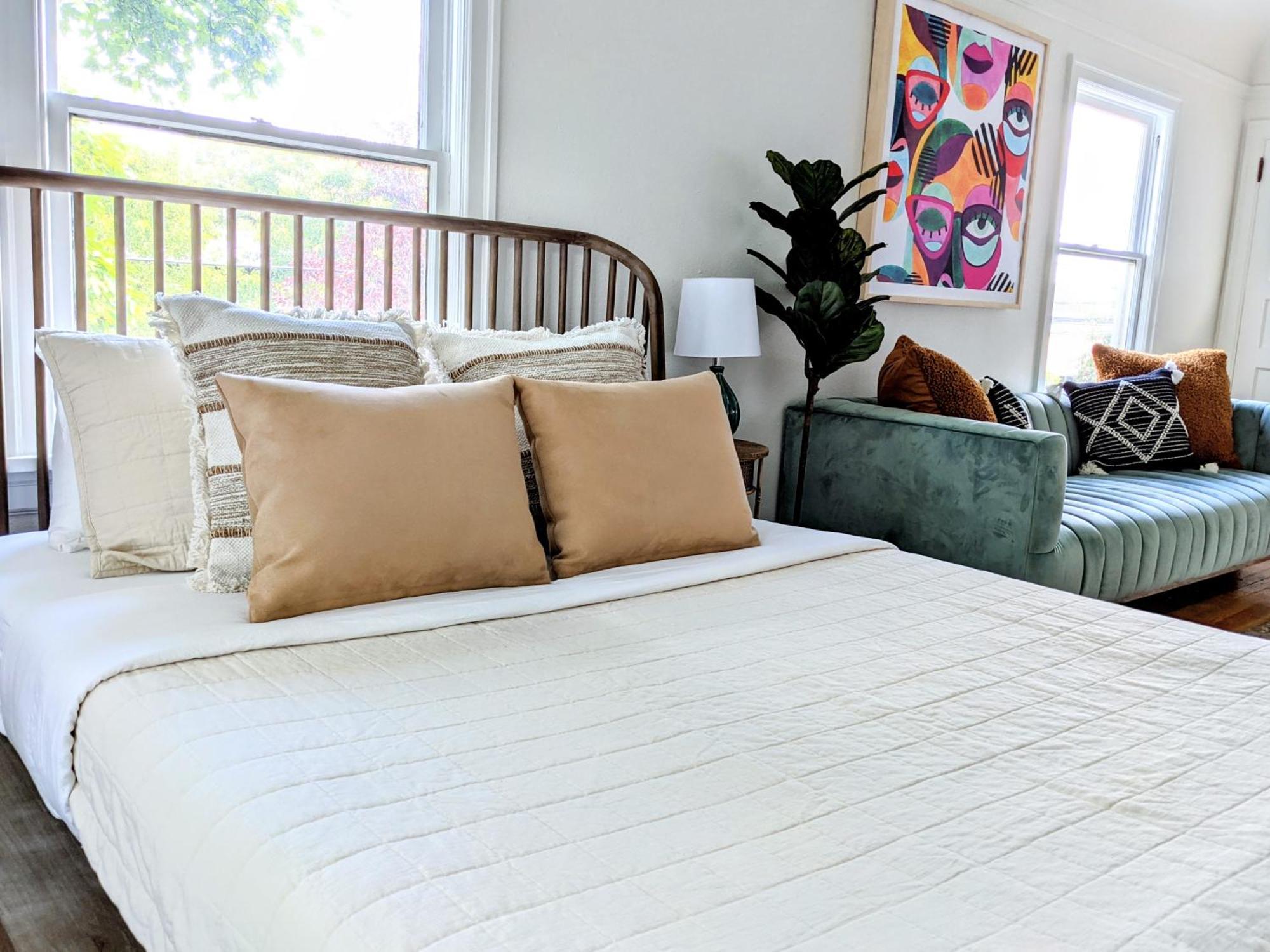 Collection - Boho Oasis In Ladd's Addition With 2 Beds Apartment