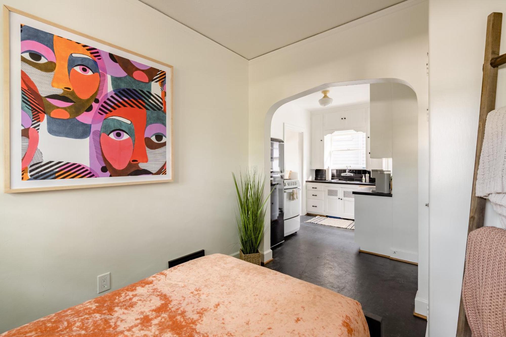 Collection - Boho Oasis In Ladd's Addition With 2 Beds Apartment