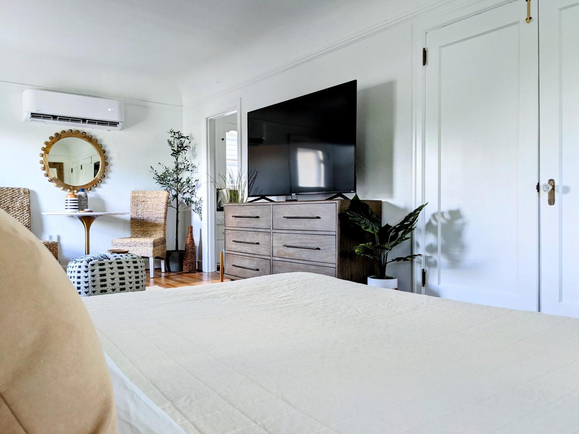 Collection - Boho Oasis In Ladd's Addition With 2 Beds Apartment *